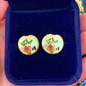Retro Asian vibe earrings.